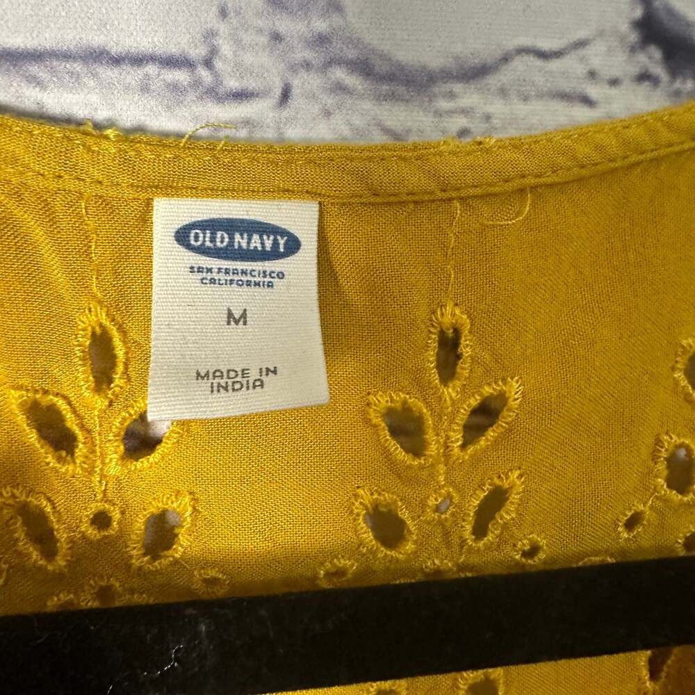 Old Navy - Picture 3 of 4
